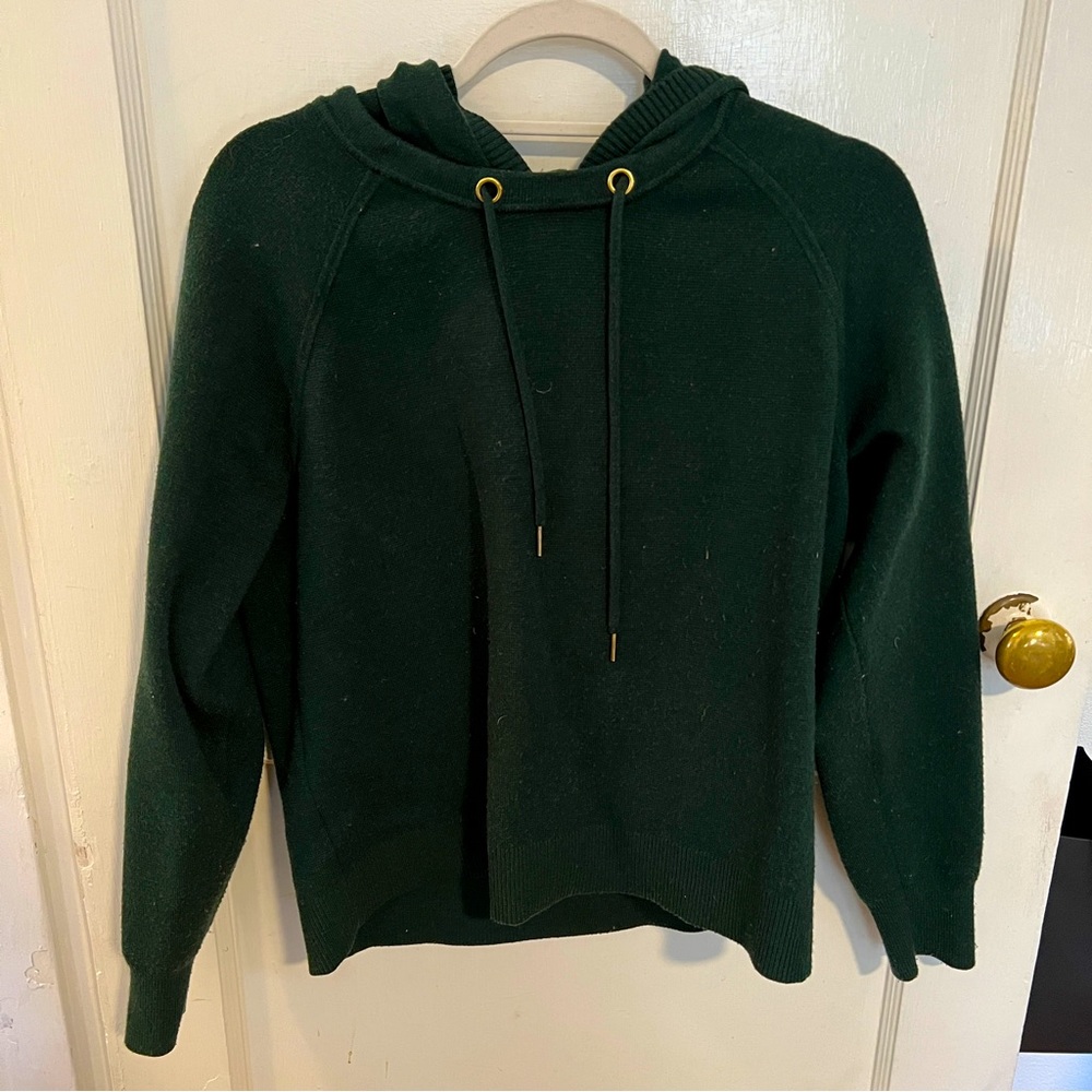 Forest green sweater hoodie with gold details - from Anthropologie